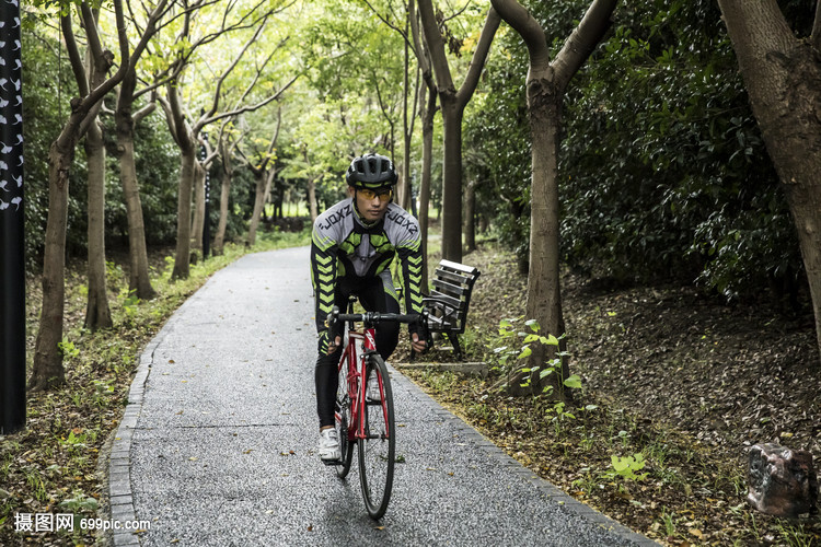 让引领绿色低碳生活“骑行热”经久不衰(图1)